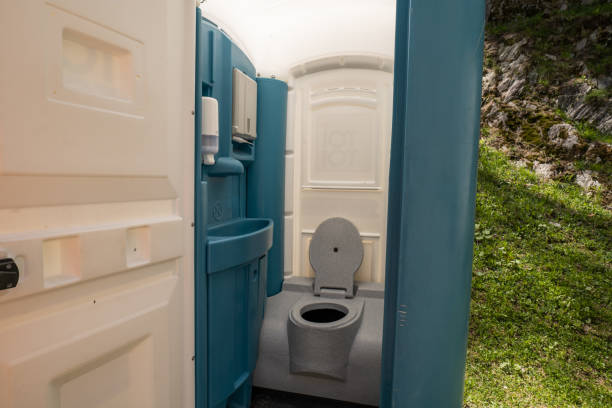 Portable Toilet Options We Offer in Gilbert, MN